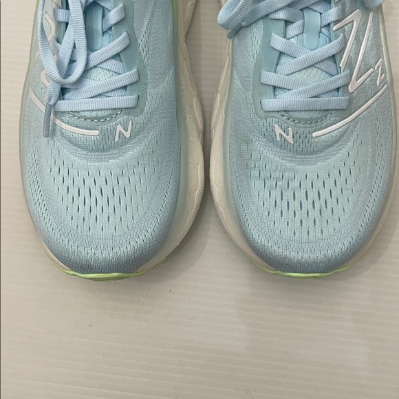 NEW BALANCE FRESH FOAM x MORE V4 RUNNING SNEAKERS WOMENS SIZE 7.5 - Picture 8 of 14